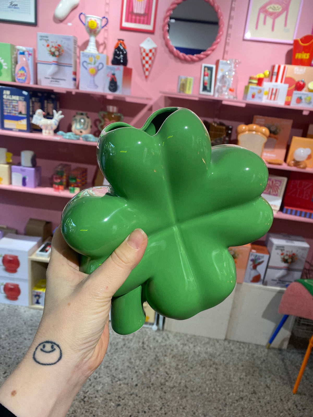 VASE TREFLE FLUID MARKET