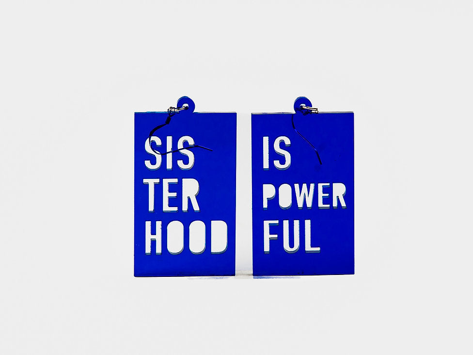 Boucles d’oreille SISTERHOOD IS POWERFUL