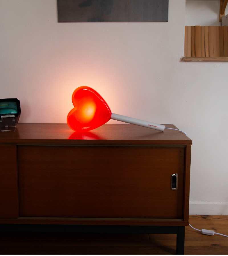 Lampe sucette cœur rouge L’EXPRESSIONNIST