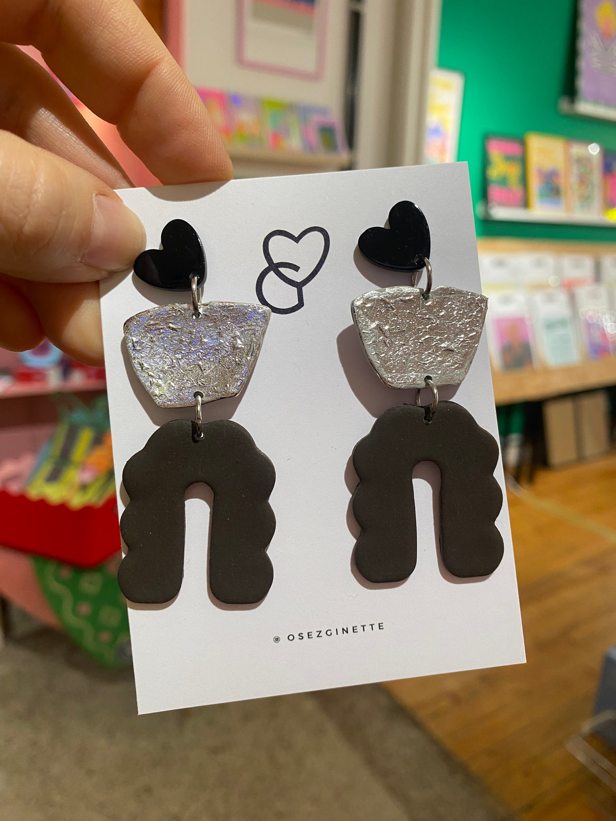 Boucle d’oreille chocolat aluminium